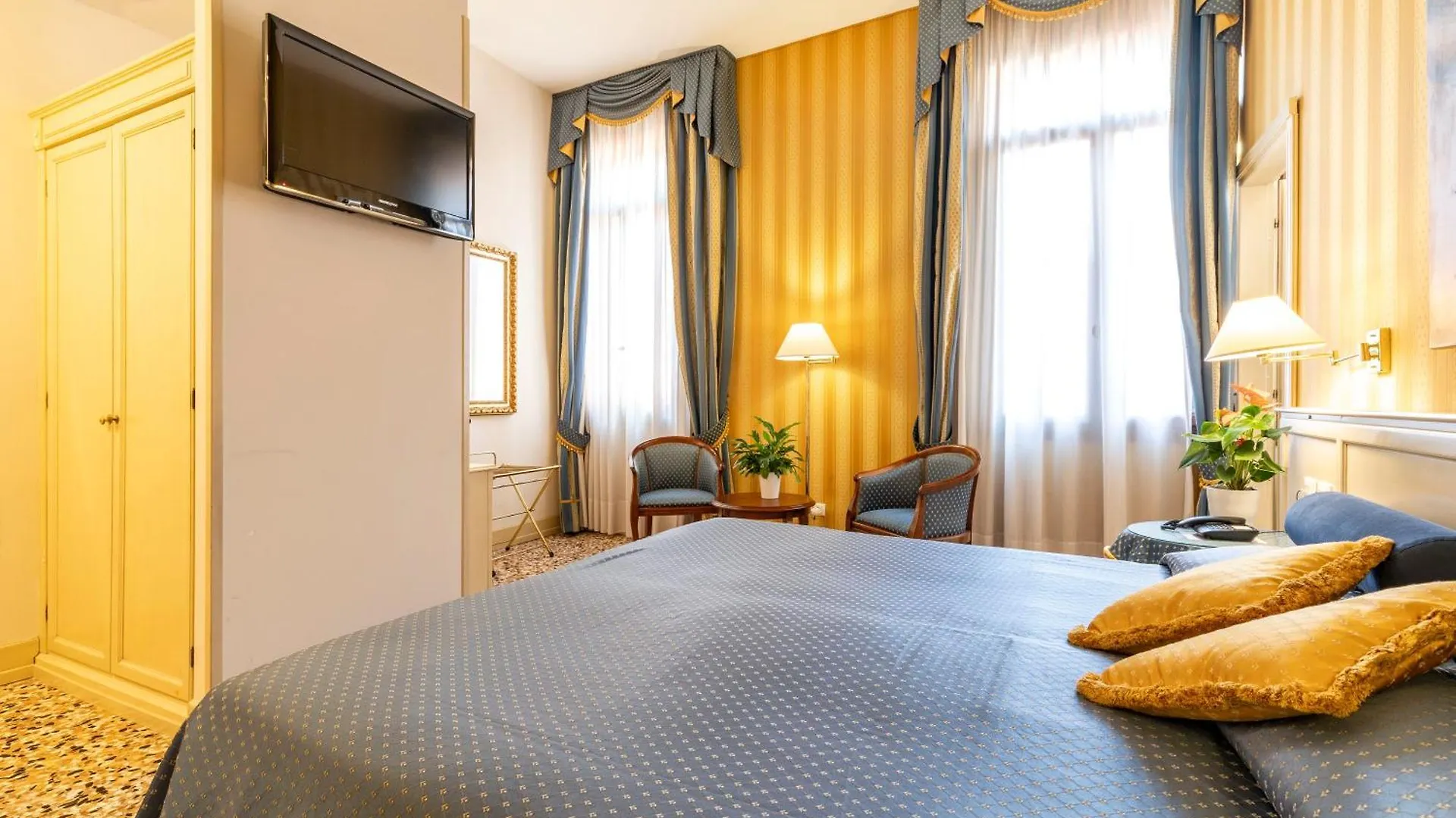 ****  Hotel Bella Venezia Italy