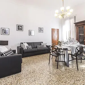 Rialto Design Boutique Venecia